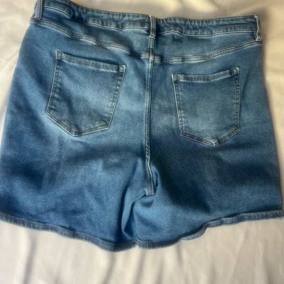 Women's Blue Denim Shorts - Picture 8 of 10